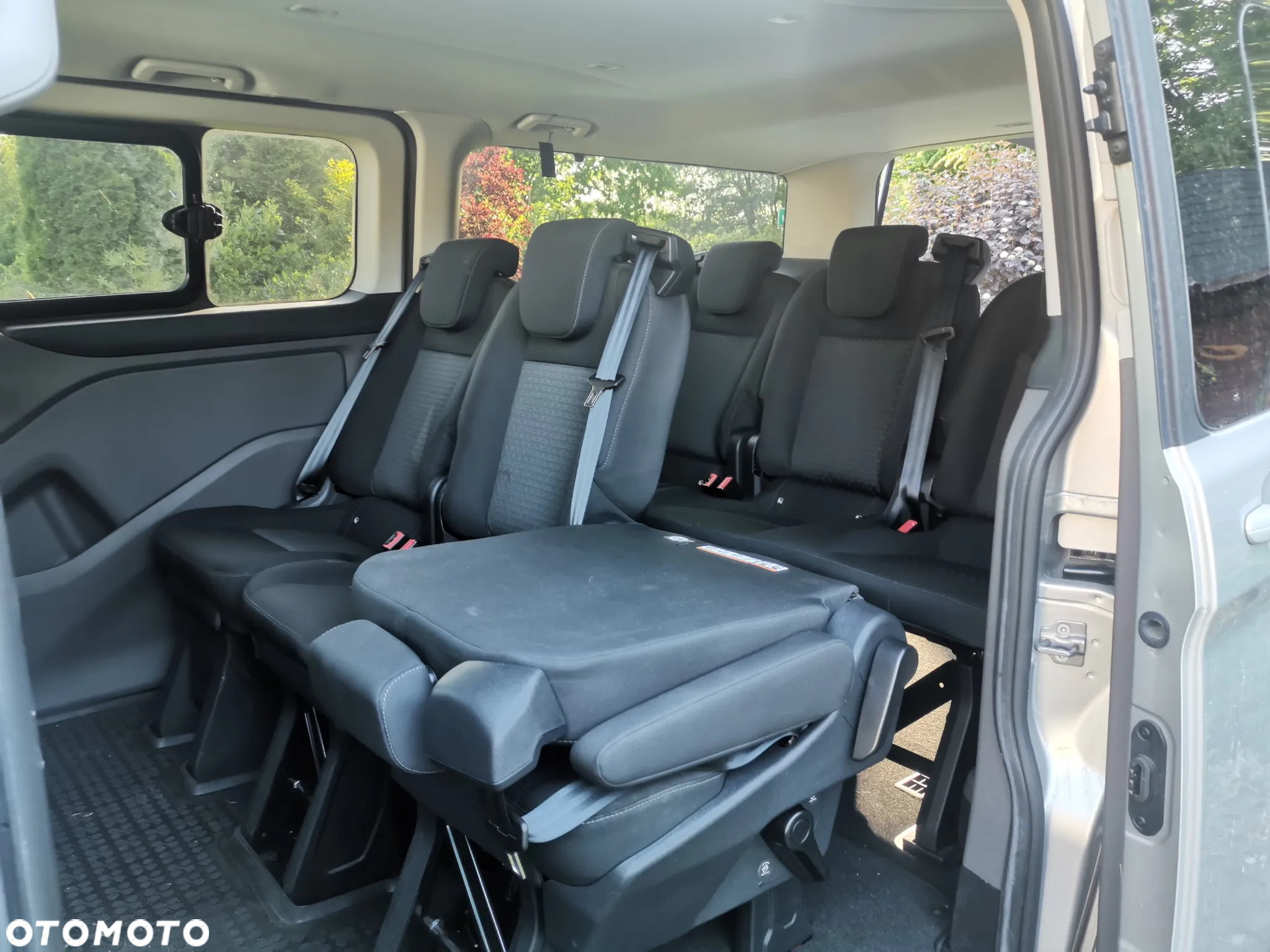 Ford Tourneo Custom 2.0 EcoBlue L2 Trend - 13