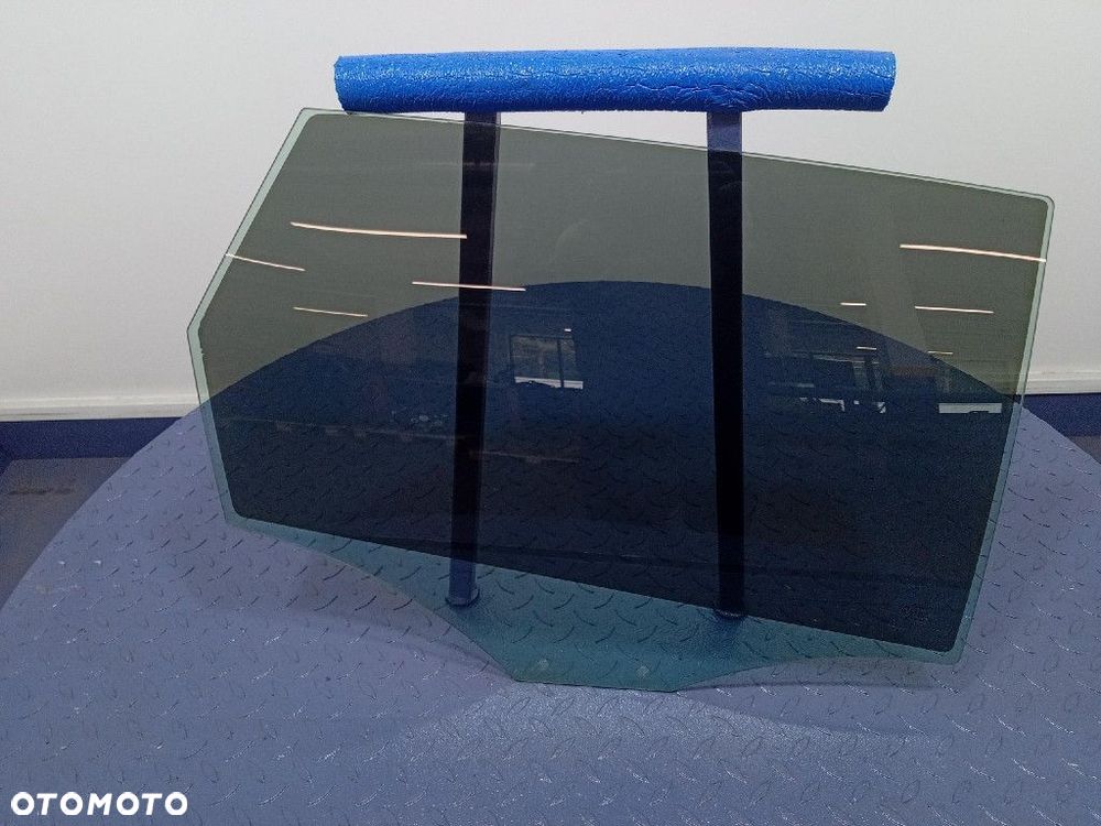 AUDI A4 B8 KOMBI SZYBA DRZWI TYŁ PRAWA TYLNA - 1