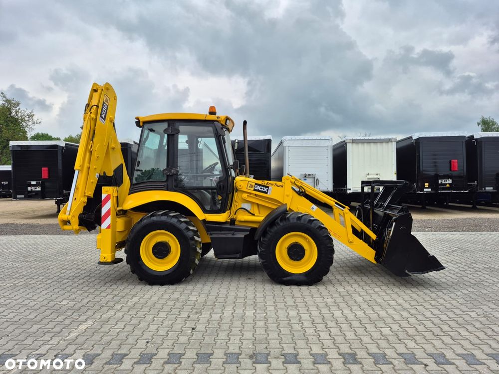JCB / 3 CX / DUZE KOŁA - 17