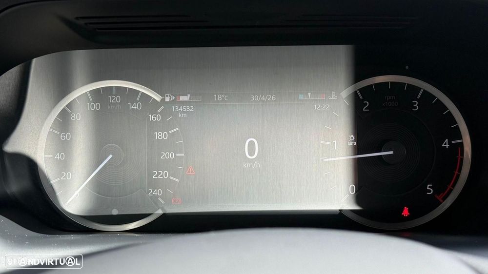 Land Rover Discovery Sport - 11