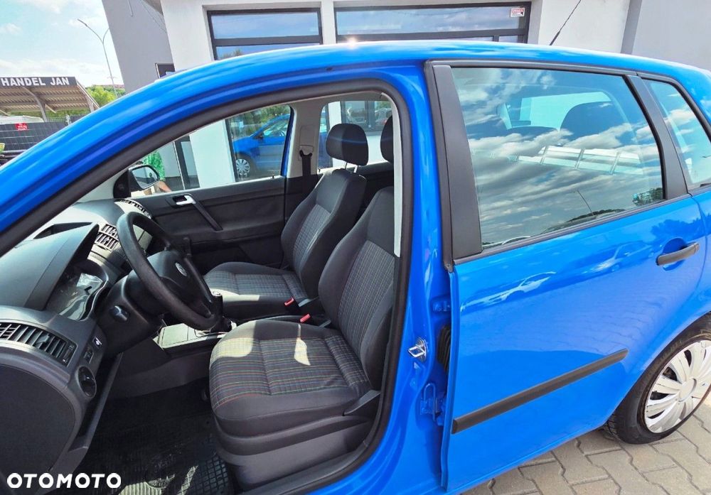 Volkswagen Polo - 7