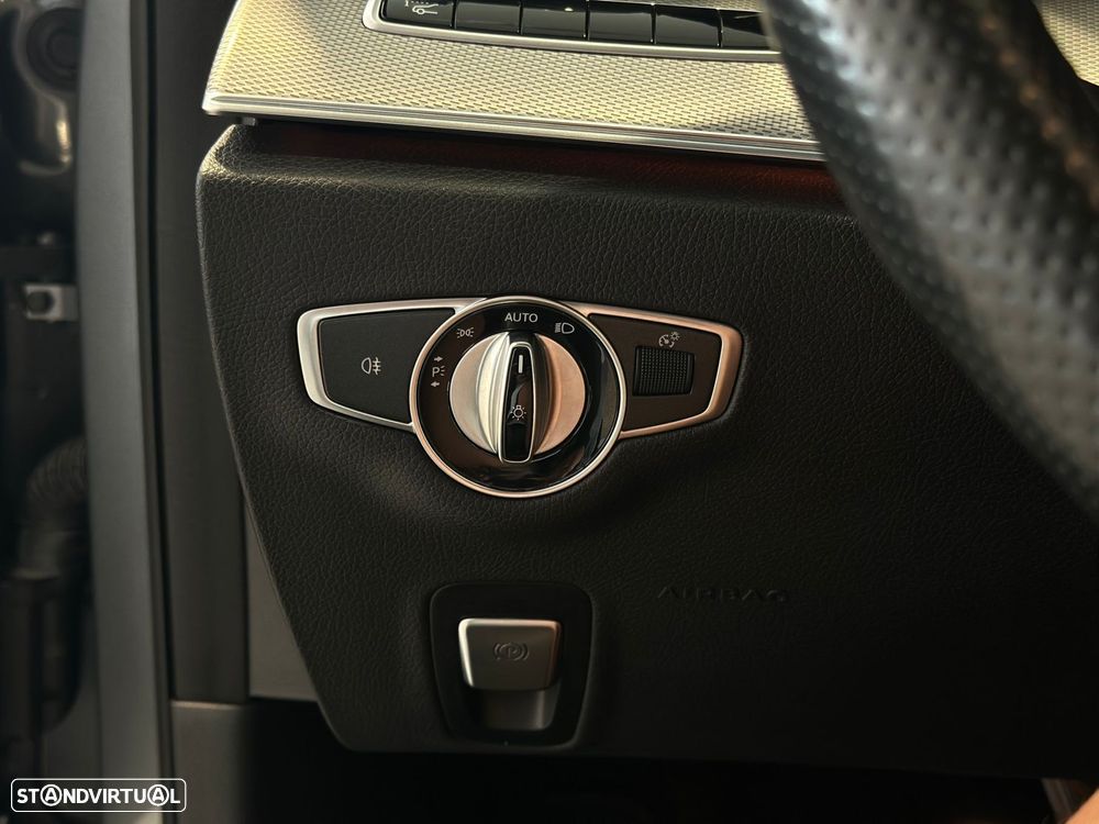 Mercedes-Benz E 220 d AMG Line - 16