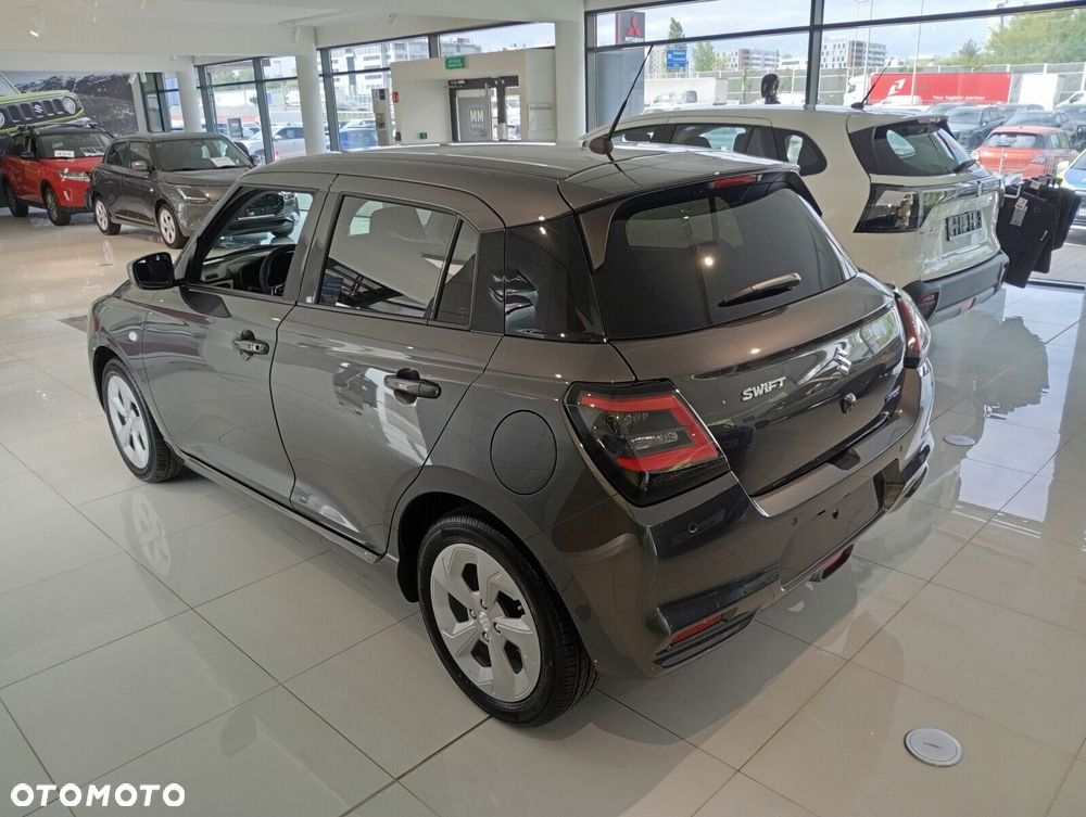 Suzuki Swift - 4