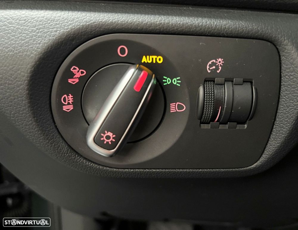 Audi Q3 2.0 TDI Design - 10