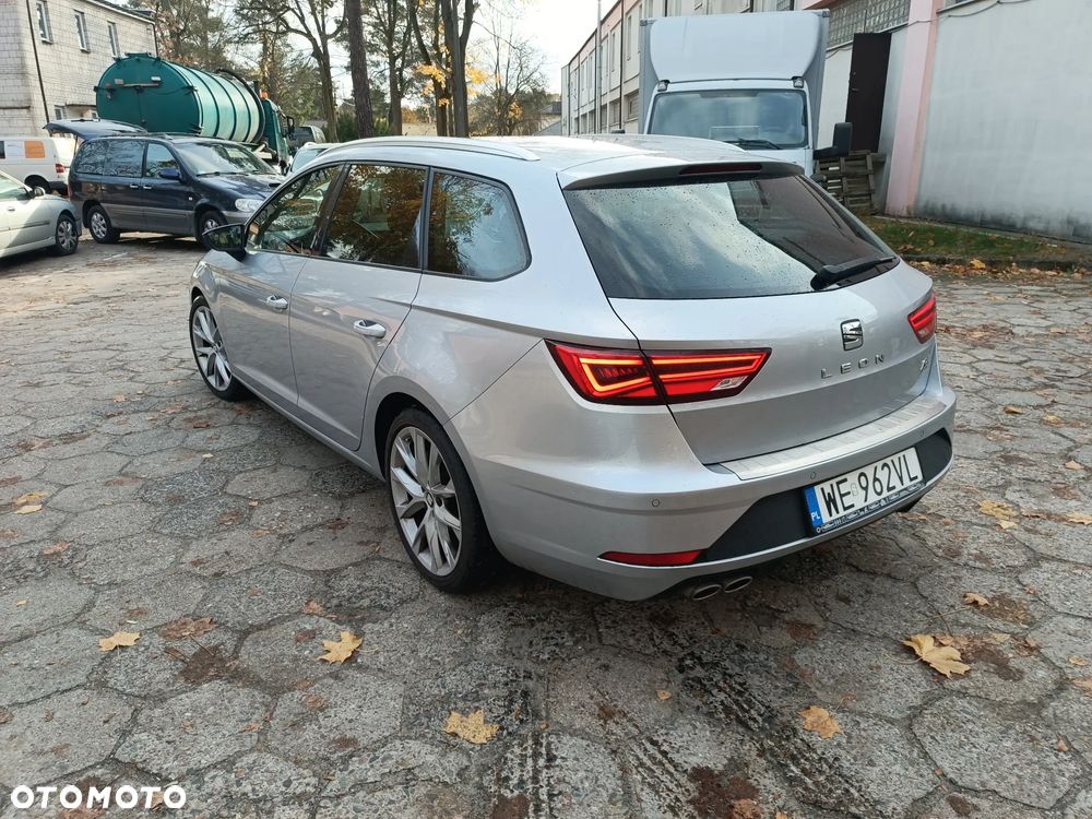 Seat Leon 1.5 EcoTSI Evo FR Black S&S - 4