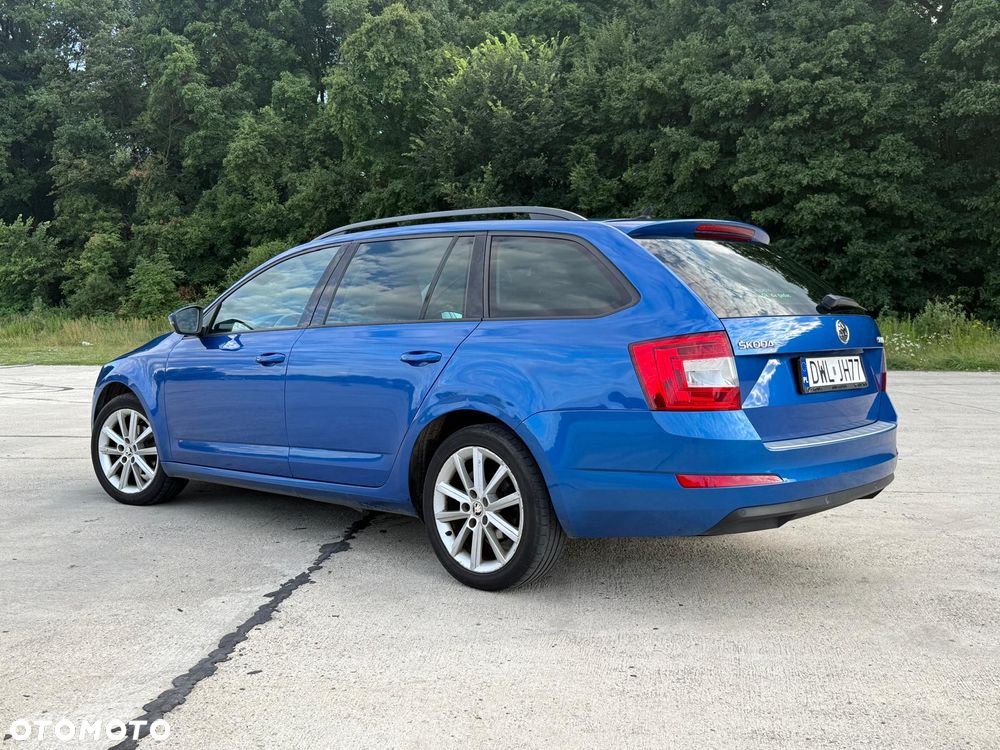 Skoda Octavia 1.6 TDI Ambition DSG - 11