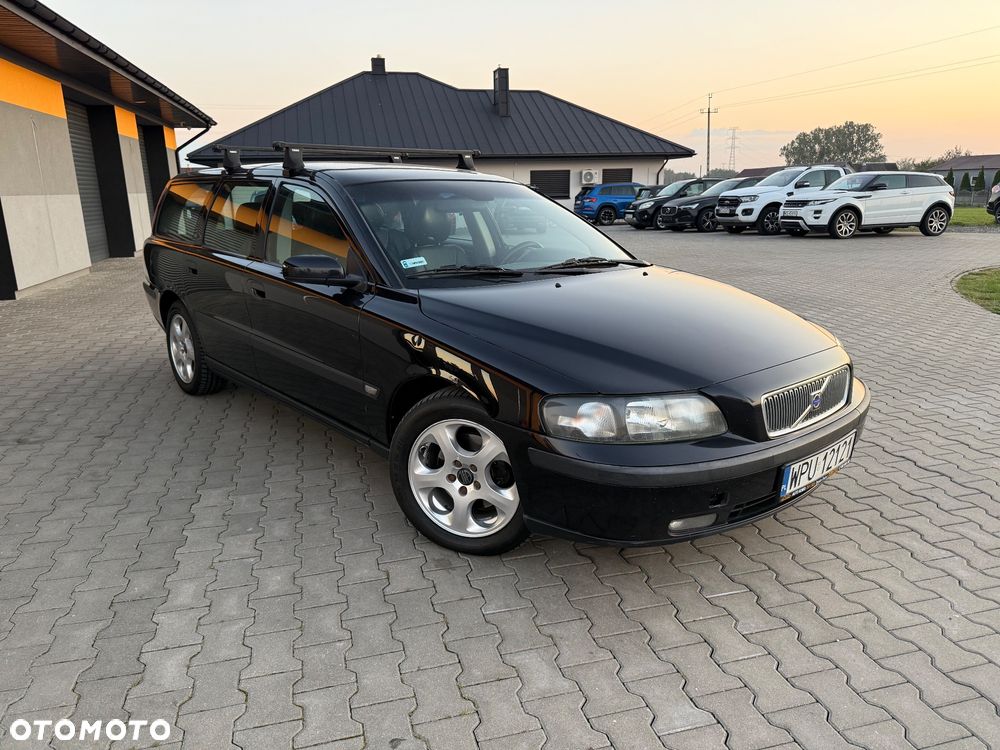 Volvo V70 2.4 D Momentum - 2