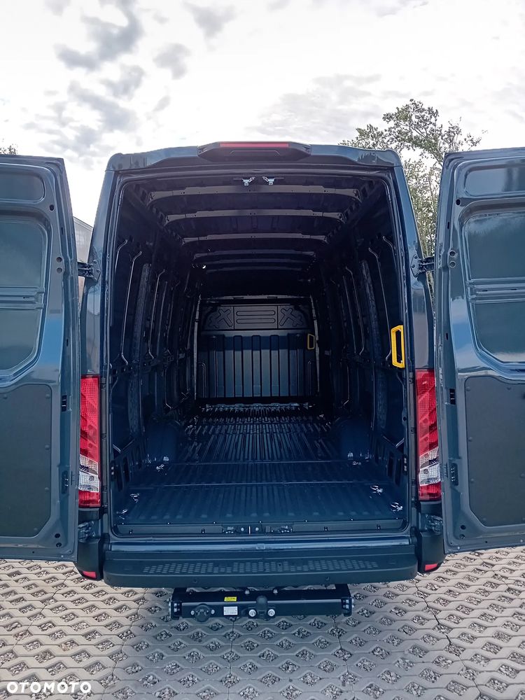 Iveco Daily 35S18HA8 V 3.0D 180KM Hi-Matic L4H2 - 20