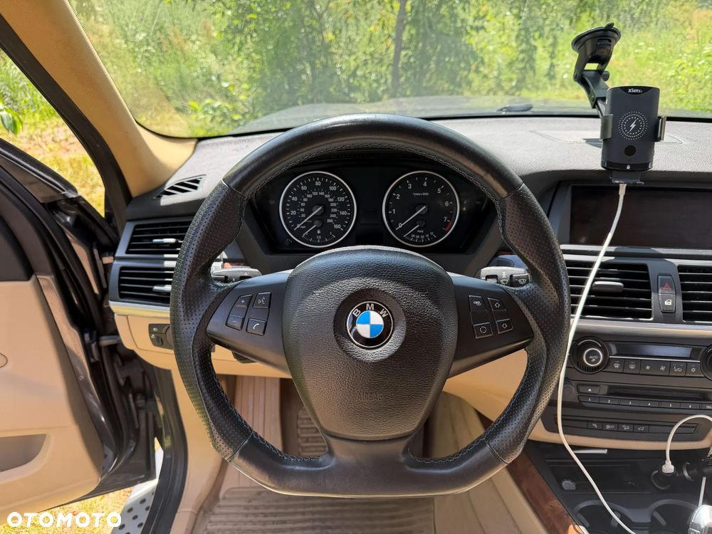 BMW X5 xDrive35i Edition Exclusive - 4