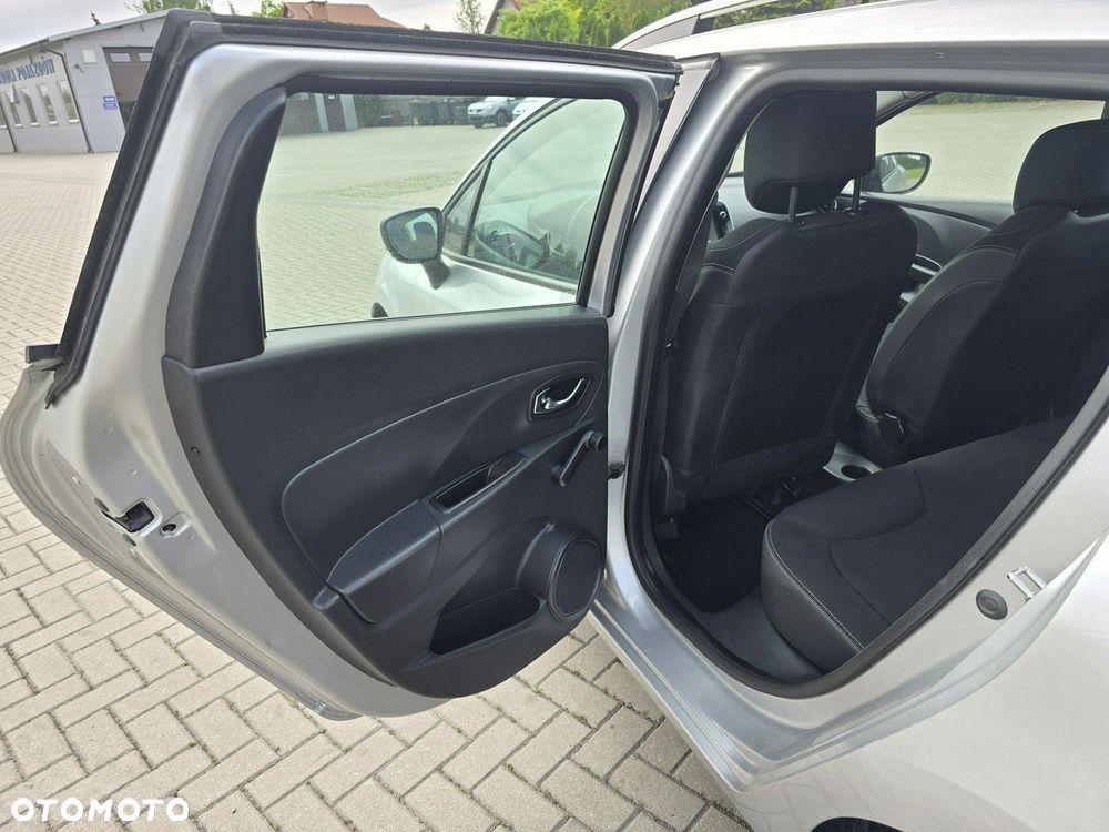 Renault Clio - 17