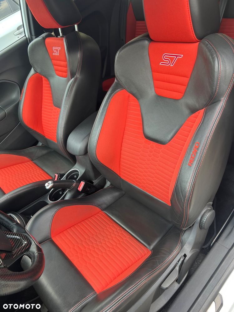 Ford Fiesta ST2 EU6 - 13