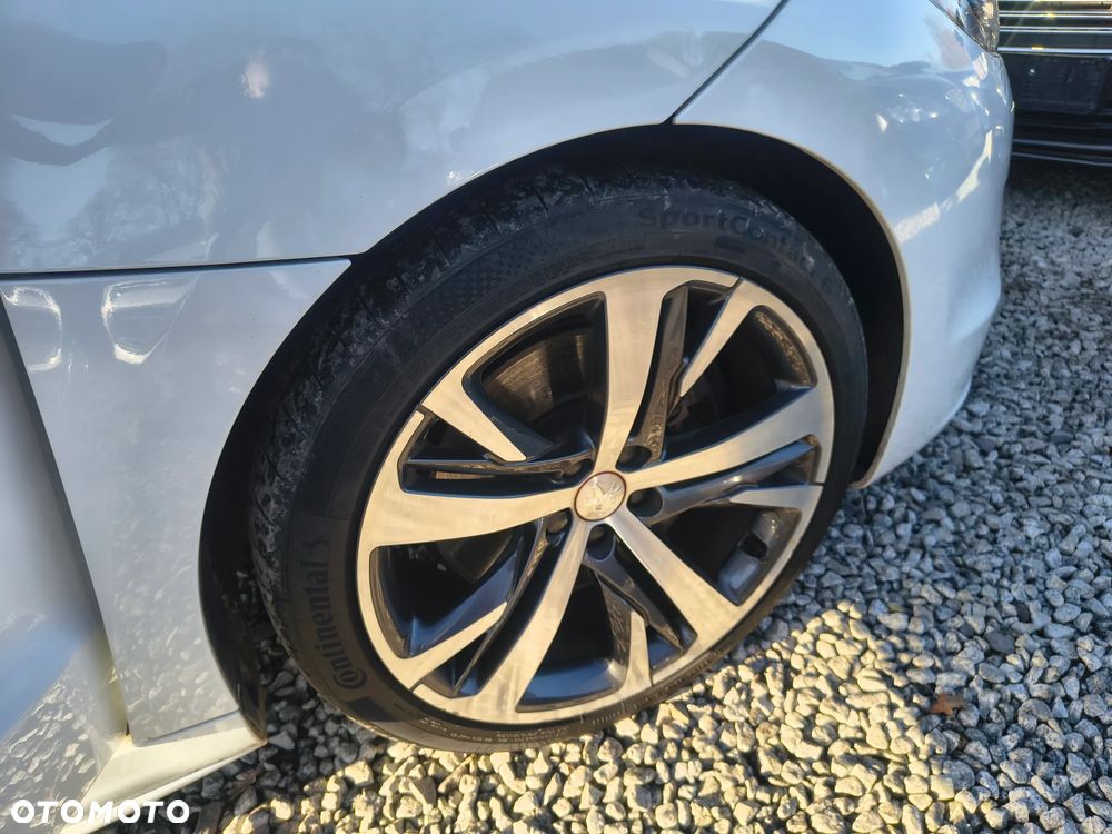 Peugeot RCZ 2.0 HDi FAP 160 GT-Line - 28