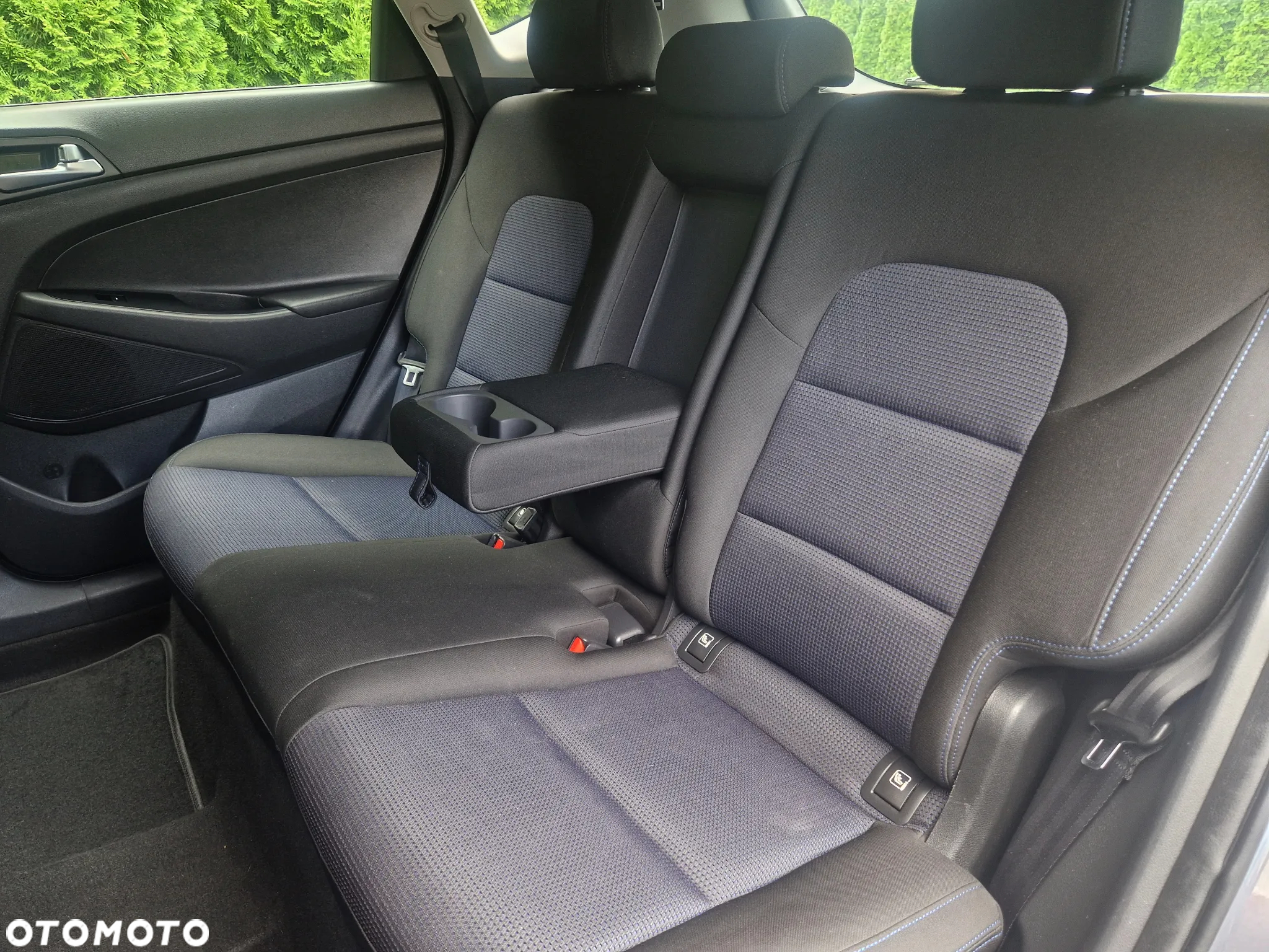 Hyundai Tucson 2.0 CRDi 4WD Automatik Trend - 32