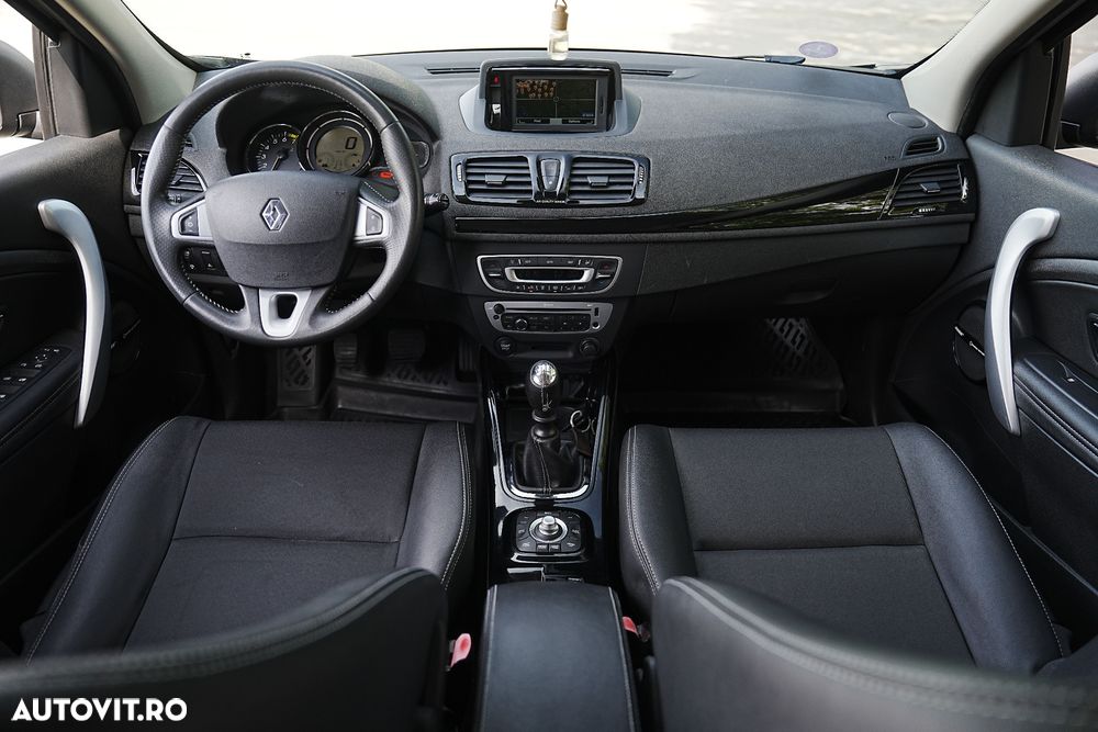 Renault Megane ENERGY TCe 130 Start & Stop Bose Edition - 6