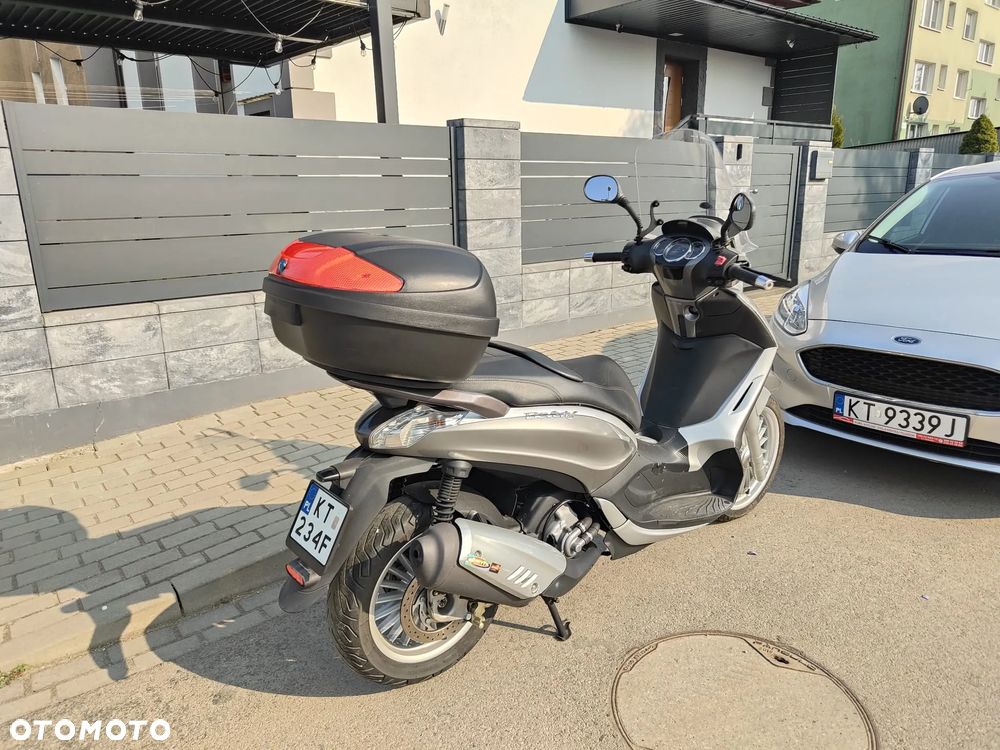 Piaggio Beverly - 16