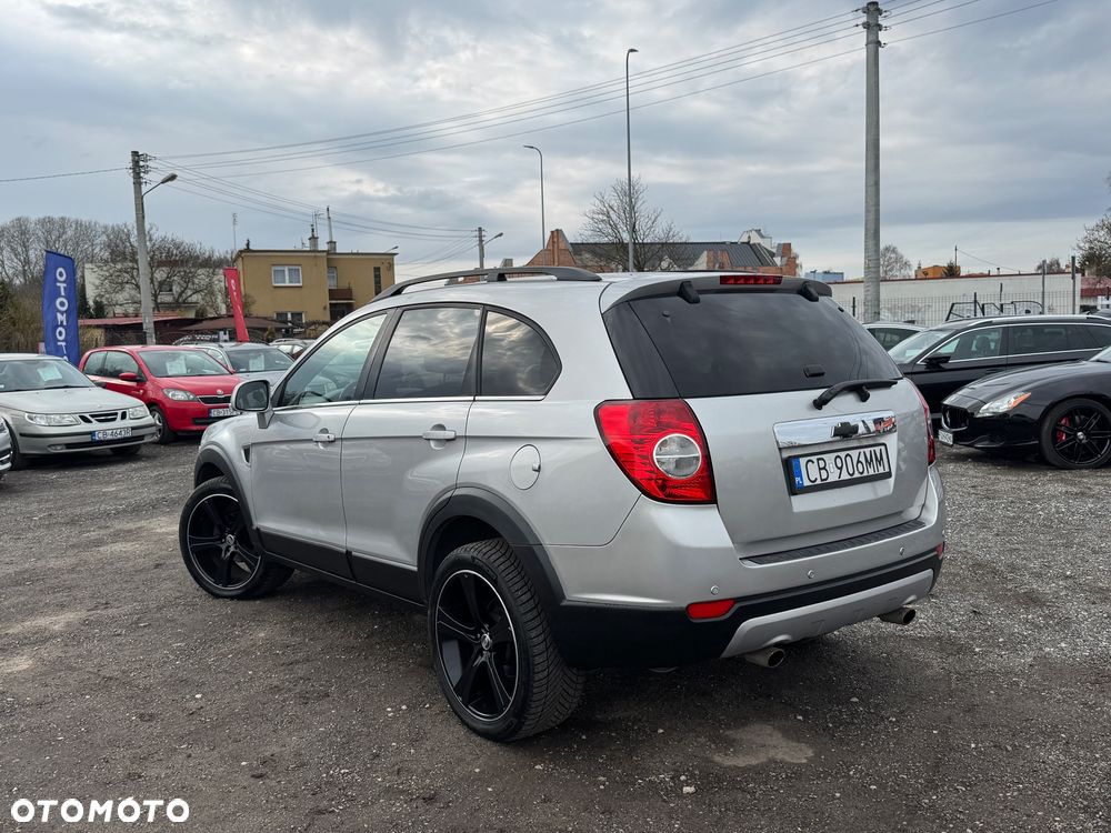Chevrolet Captiva 2.0 4WD 5 Sitzer Automatik LT Exclusive - 4