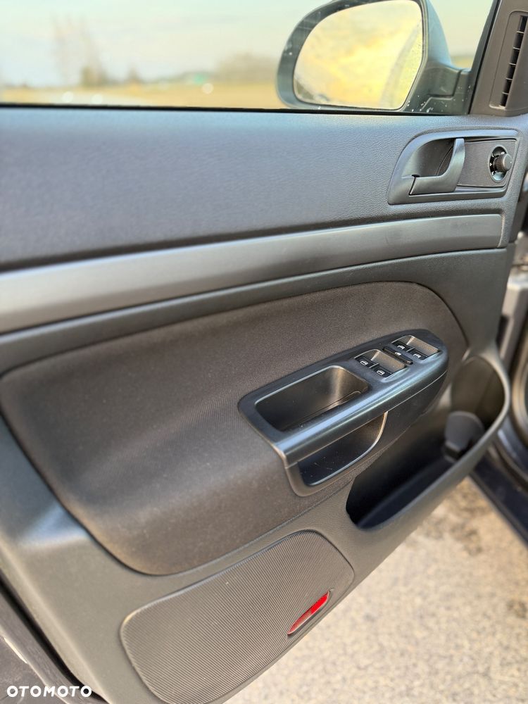 Skoda Octavia 1.6 - 17