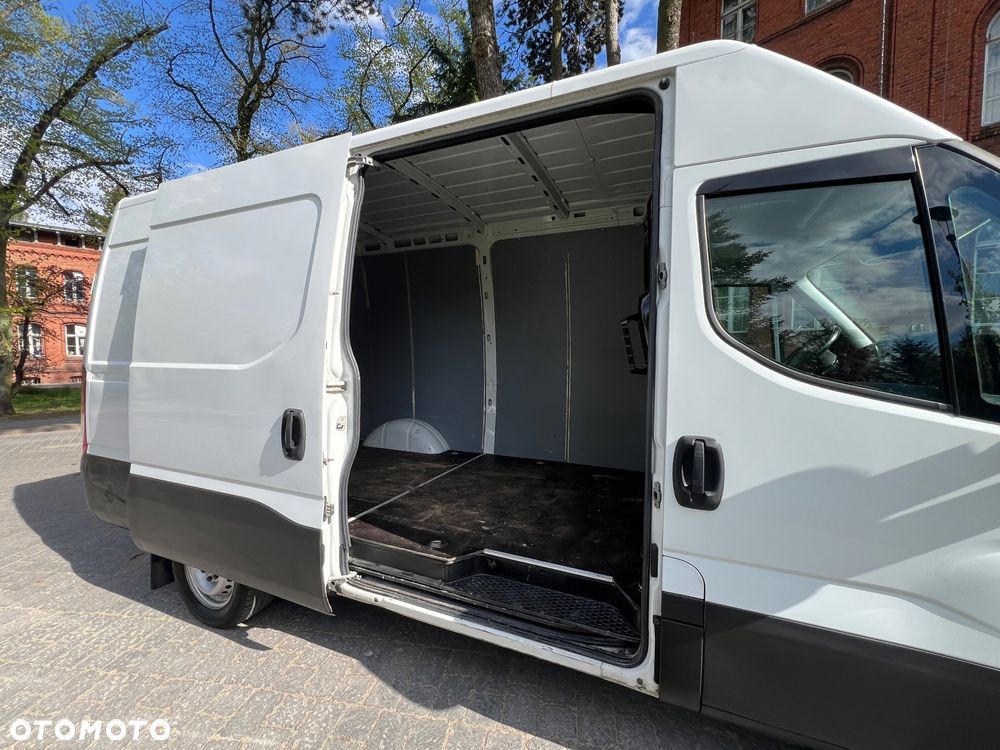 Iveco DAILY 35s16 L3H2 - 8