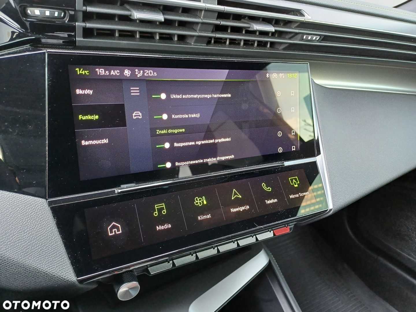 Peugeot 308 - 24
