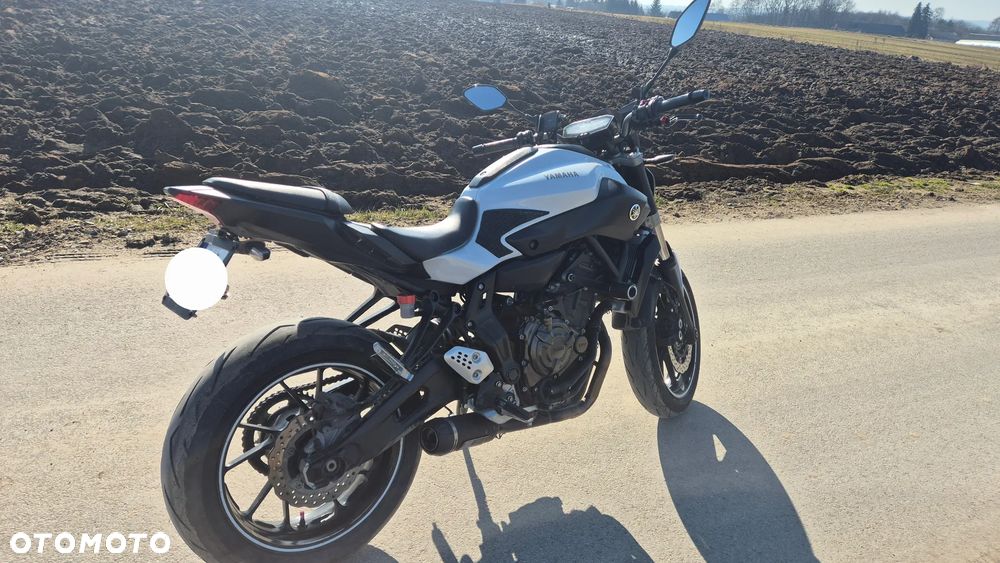 Yamaha MT - 6