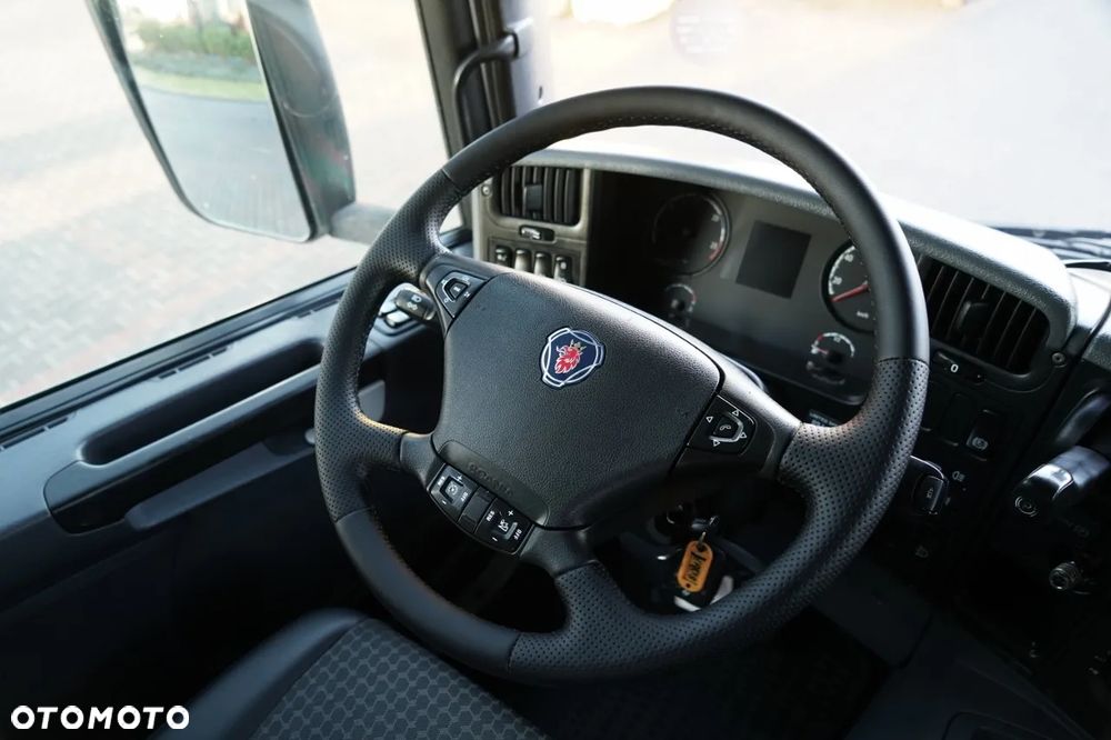 Scania P 280 / 4X2 / RAMA - 4,9 M / + HDS HMF 635 / UDŹWIG 1 500 KG / MAX WYSÓW 6,9 M / CHWYTAK / - 27