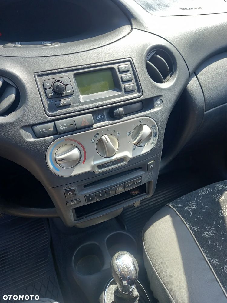 Toyota Yaris 1.4 D-4D - 6