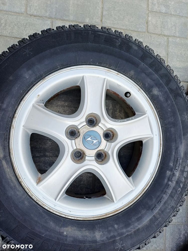 FELIGI Z OPONAMI ALUMINIOWE HYUNDAI SANTEA FE I R16 5X114,3 ET46 67.1MM OPONY TERENOWE 225/70 ZIMA NR1 - 3