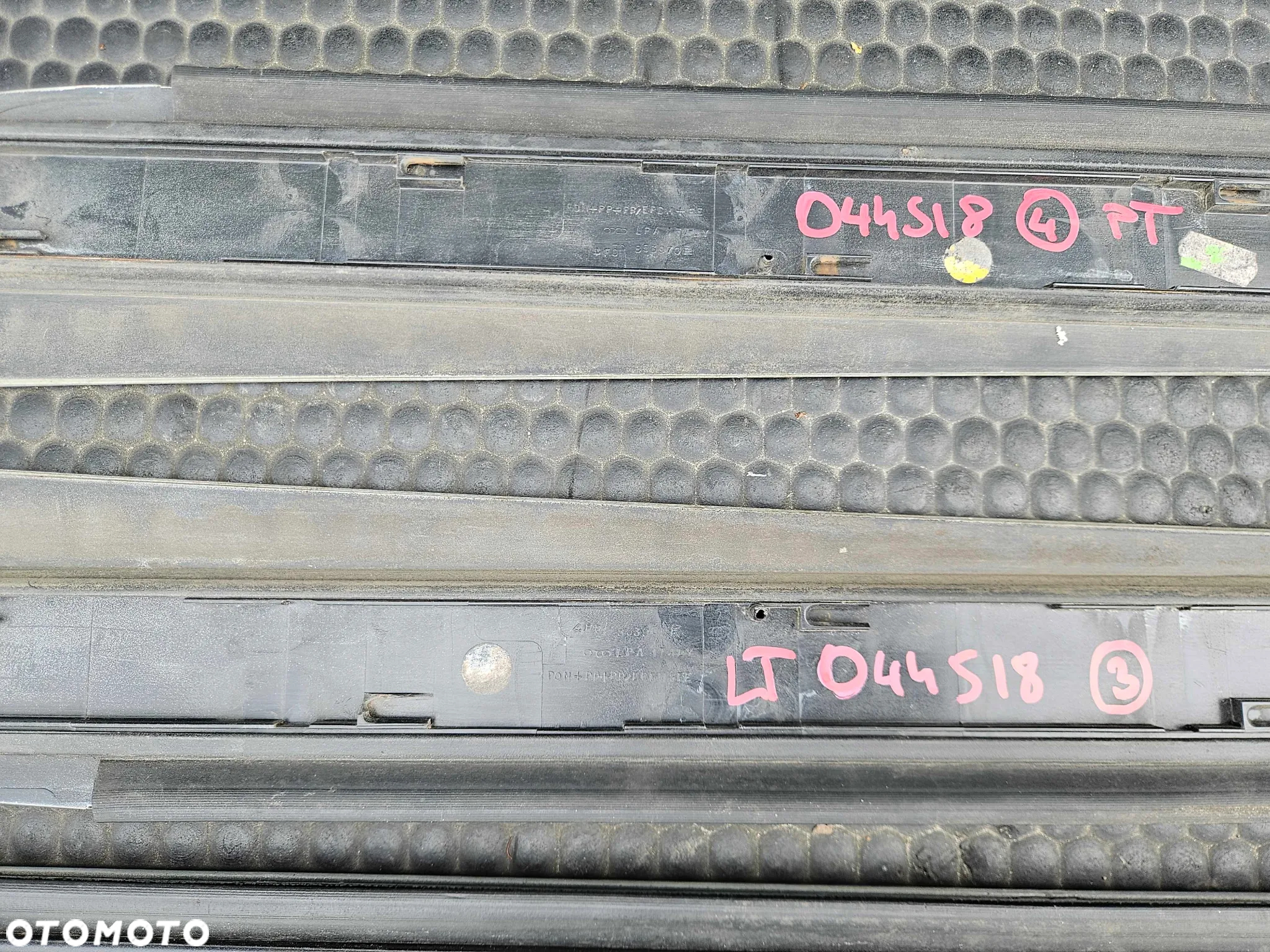 Listwa Listwy Drzwi Srebrne LY7W Dolne Komplet Audi A6 C6 Sedan Kombi Oryginalne - 32