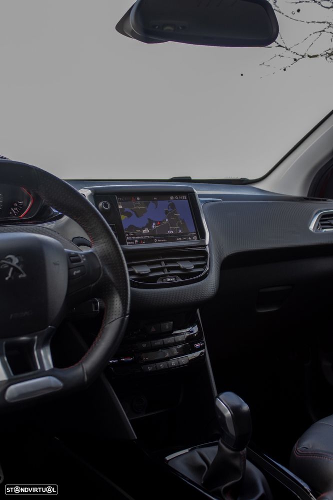 Peugeot 2008 PureTech 110 Stop&Start GT-Line Edition - 10