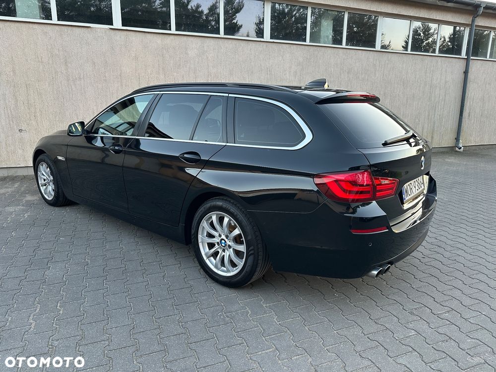 BMW Seria 5 525d Sport-Aut Modern Line - 14