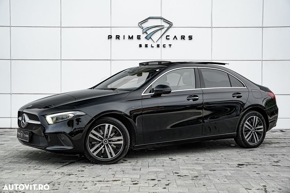 Mercedes-Benz A 250 e Sedan 8G-DCT Lim. Special Edition - 20
