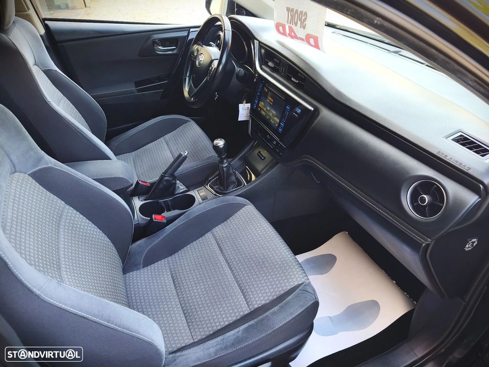 Toyota Auris Touring Sports 1.4 D-4D C.+P.Techo+P.Sport - 8