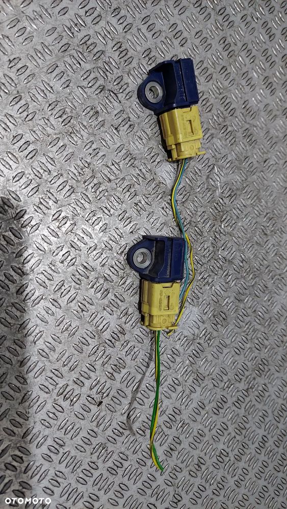 Czujnik uderzenia Suzuki SX4 S-Cross R 2016 (sztuka) nr 3893061M00 - 1