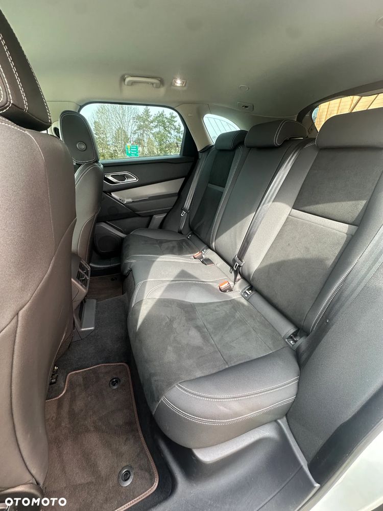 Land Rover Range Rover Velar P400e - 24