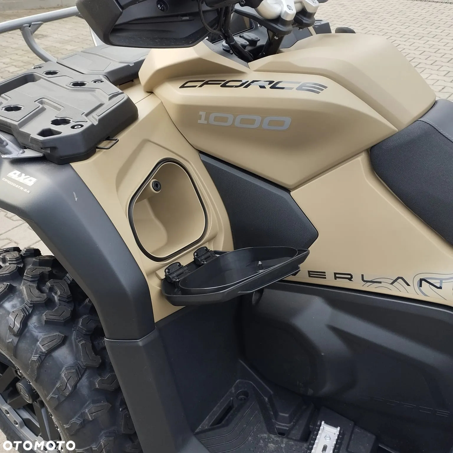 CFMoto CForce - 11