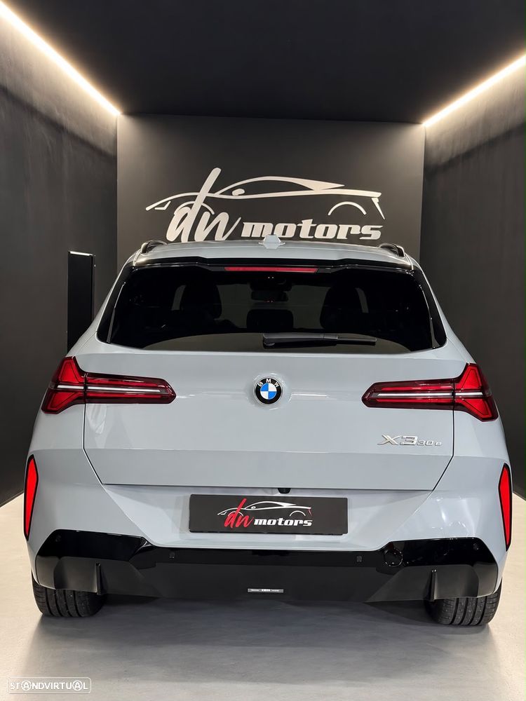 BMW X3 30 e xDrive Pack M Desportivo - 3