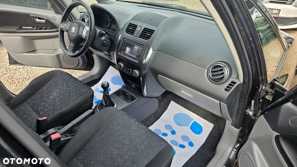 Suzuki SX4 1.6 VVT 4x4 Style - 13