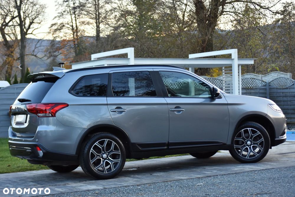 Mitsubishi Outlander 2.0 4WD CVT Diamant Edition+ - 20