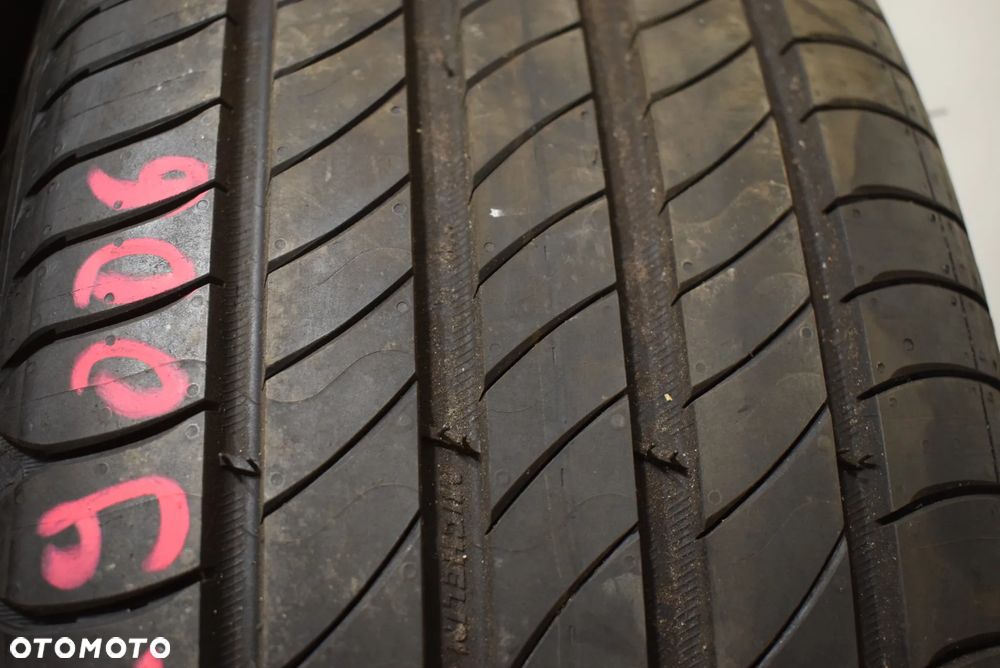 R17 215/65 Michelin Primacy 4 - 5