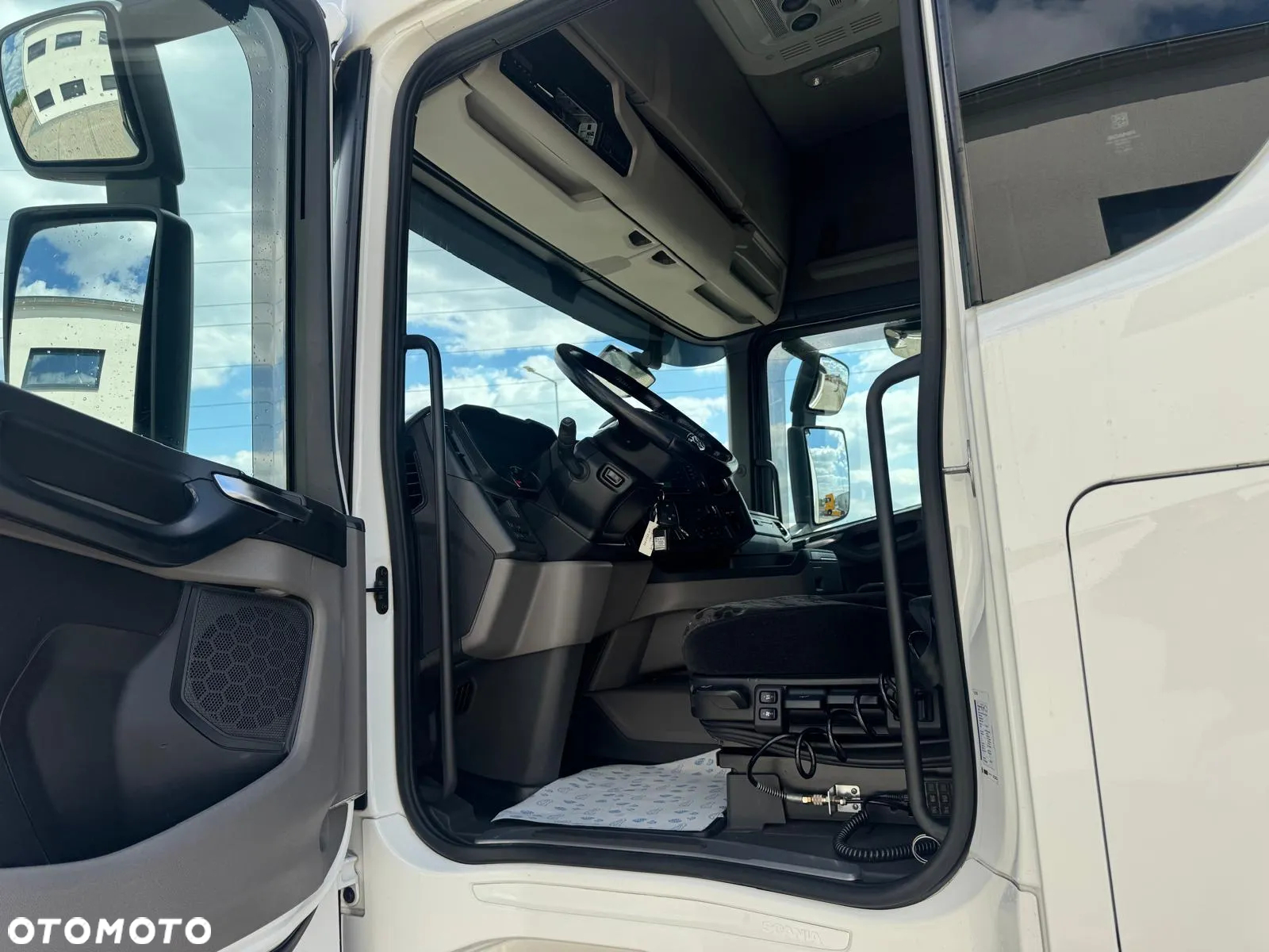 Scania R450/Full LEDY/ KLIMA STACJONARNA/ NAVI/ DWA ŁÓŻKA/ BAKI 1200L - 19