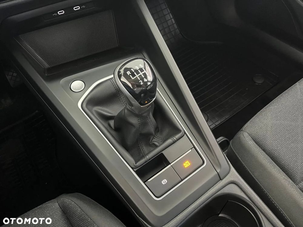 Volkswagen Golf VIII 2.0 TDI Life - 34