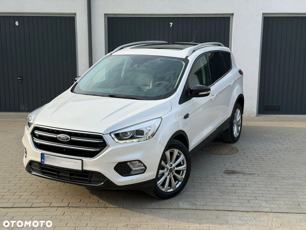Ford Kuga - 1