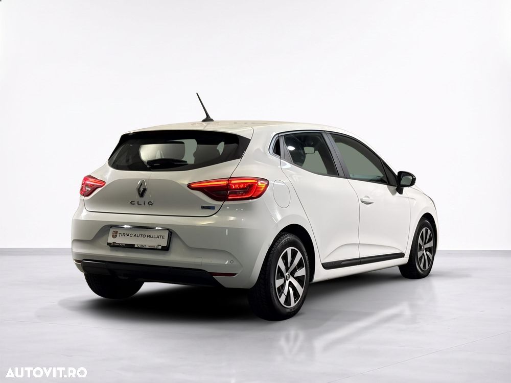 Renault Clio - 6