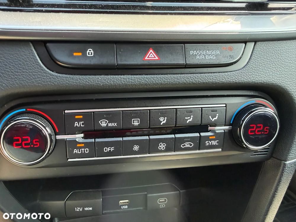Kia Ceed 1.5 T-GDI L - 24