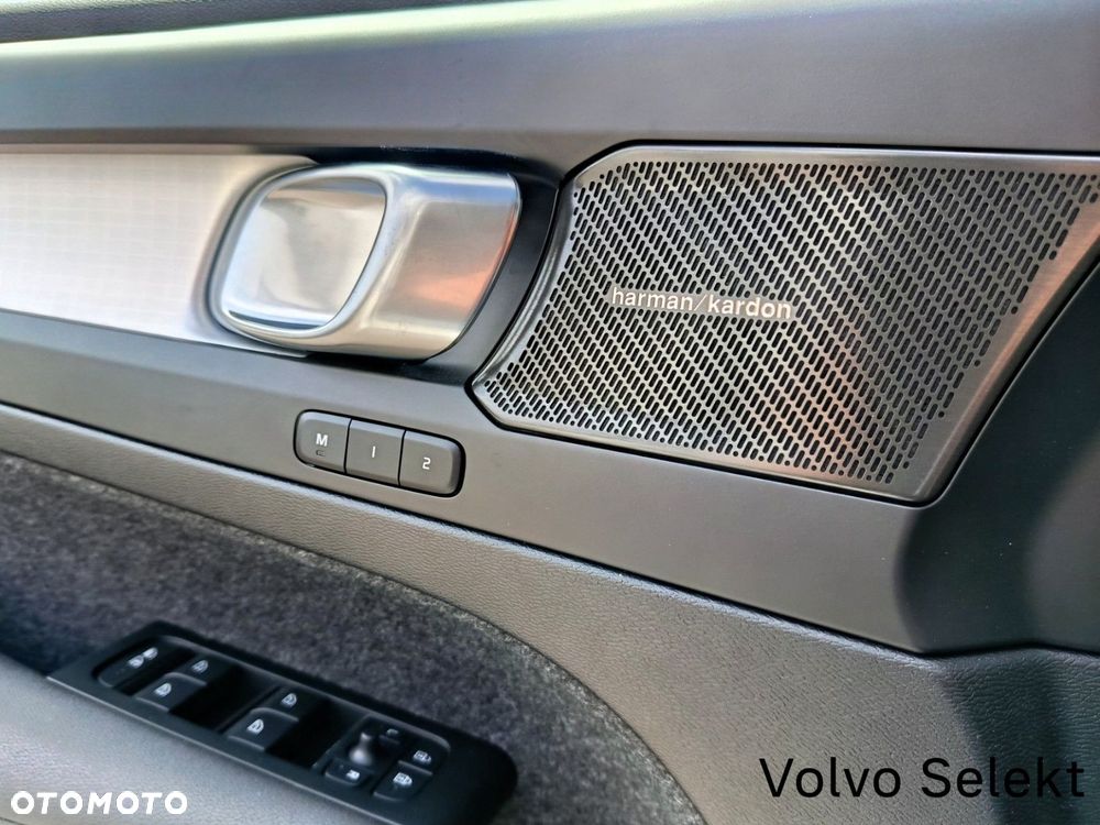 Volvo XC 40 - 21