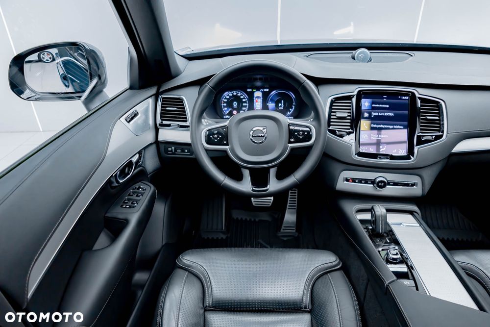 Volvo XC 90 T8 AWD Plug-In Hybrid R-Design 7os - 18