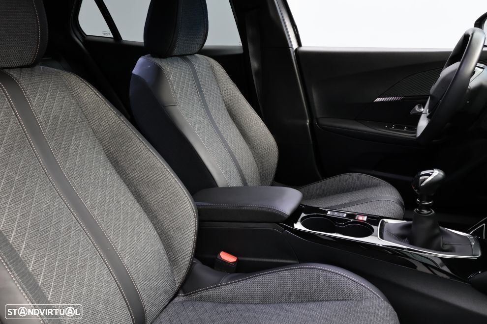 Peugeot 2008 1.2 PureTech Allure - 17