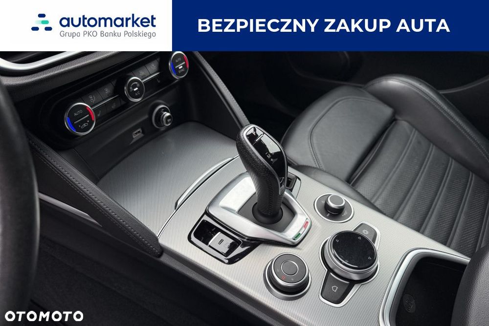 Alfa Romeo Stelvio 2.0 Turbo Sprint Q4 - 14