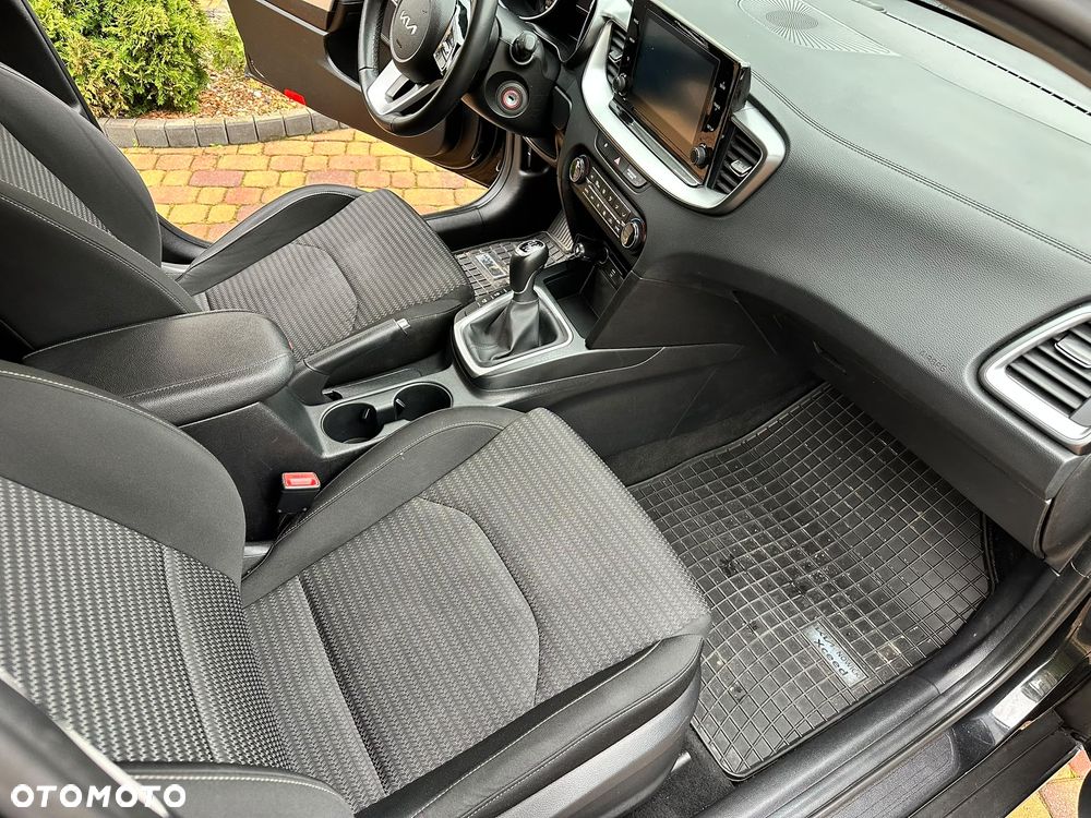 Kia XCeed - 8