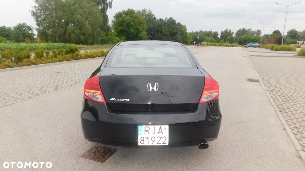 Honda Accord 2.4 LX - 12